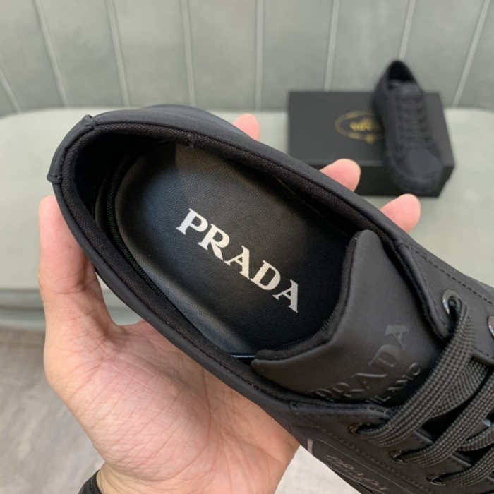 PRADA Wheel Re Nylon Low Top Stylish Skateboarding Shoes Black