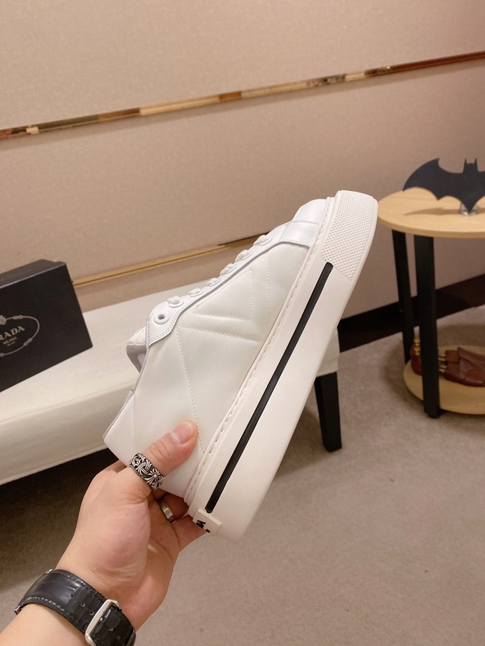 PRADA Macro Stylish Skateboarding Shoes Men's White