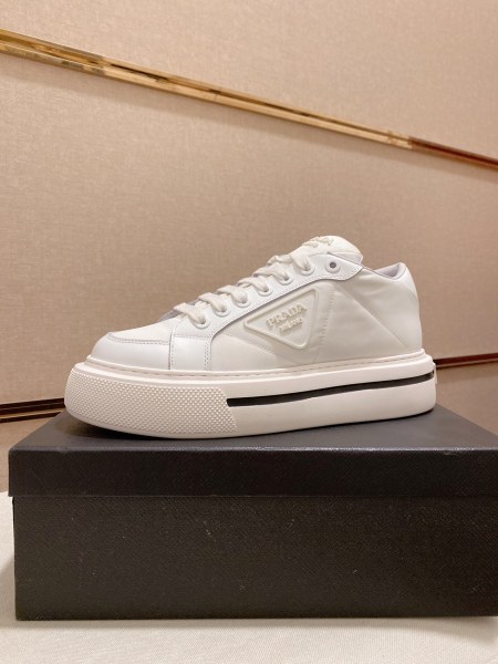 PRADA Macro Stylish Skateboarding Shoes Men's White