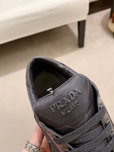 PRADA Macro Re Nylon Low Top Stylish Skateboarding Shoes Black