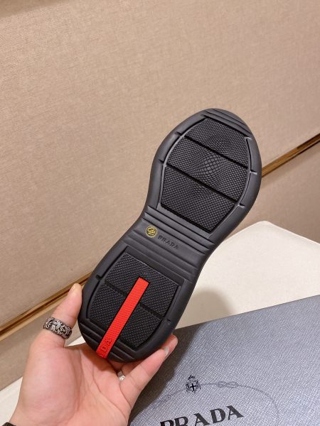 Prada America's Cup Patent leather round toe lace-up low-top lifestyle shoes for men navy blue