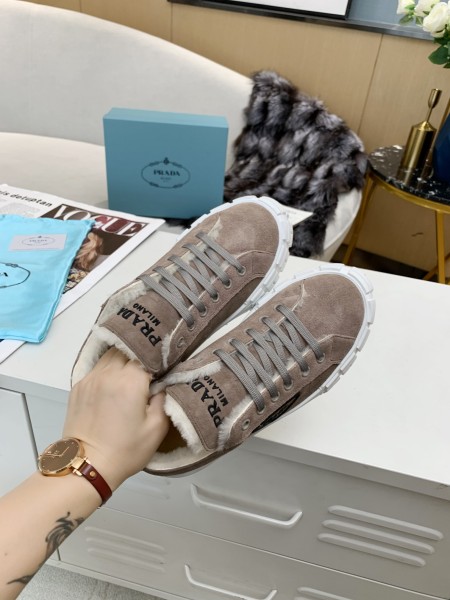 PRADA Gabardine Low Top Skateboard Shoes Women's Gray