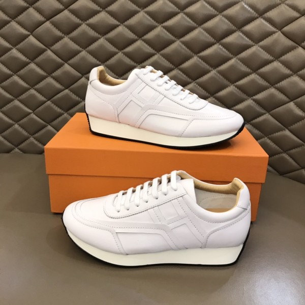 HERMES Trail Low top Casual Shoes Men's White