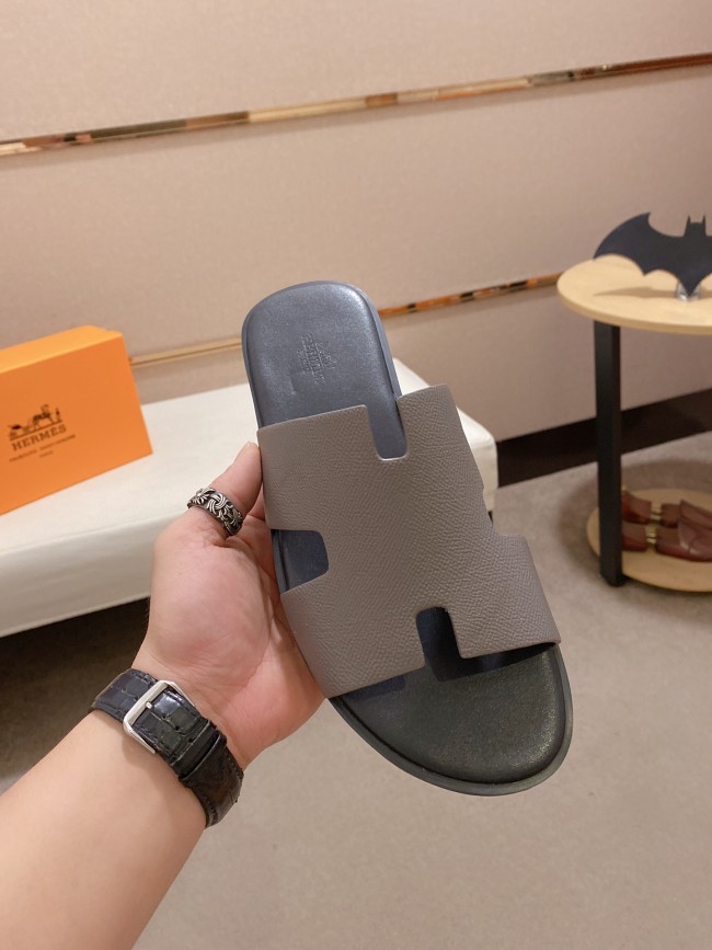 HERMES Izmir Slide Slippers Men's Dark Umber