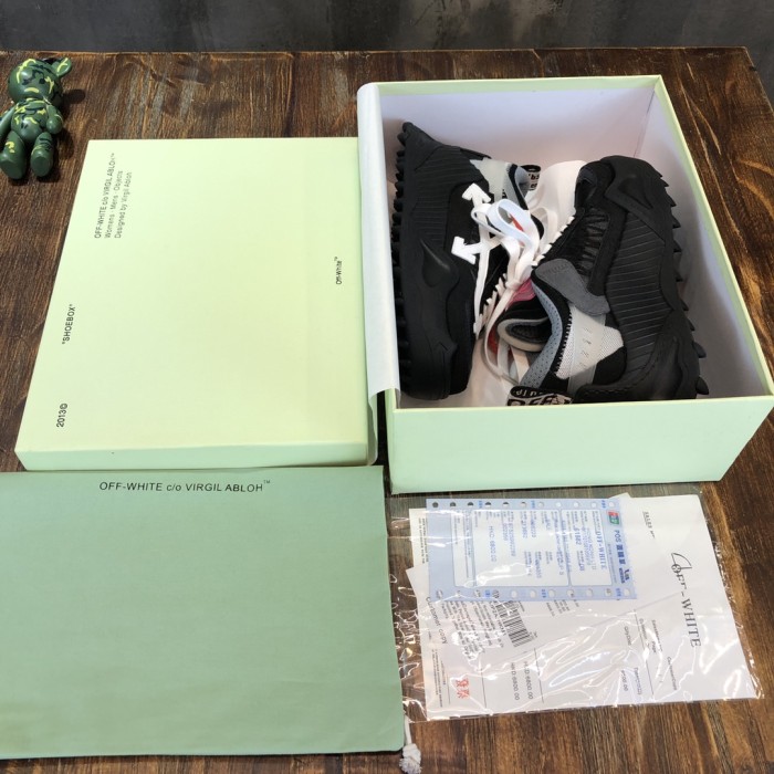 OFF-WHITE Odsy-1000 Black White (W)