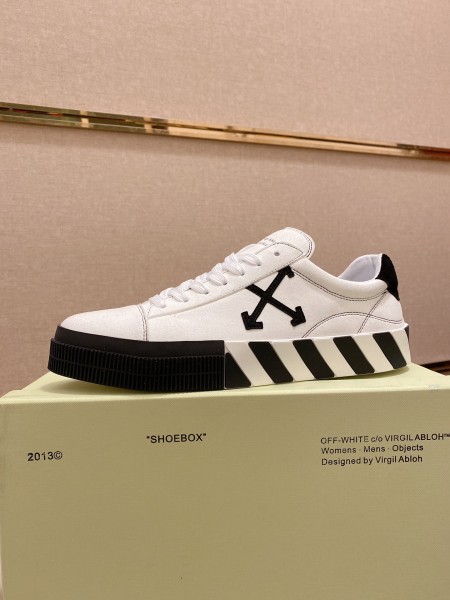 Off-White Low Vulc White Black (W)