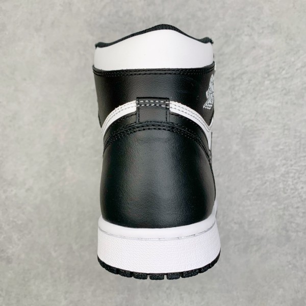 Jordan 1 Retro Black White