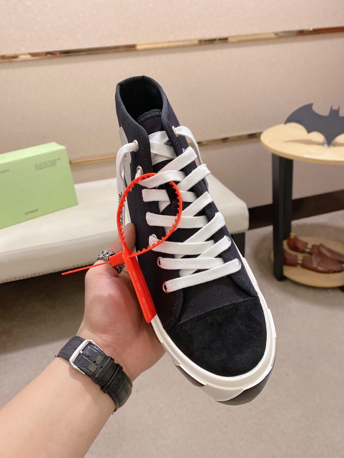 OFF-WHITE Vulcanized Hi Black Striped