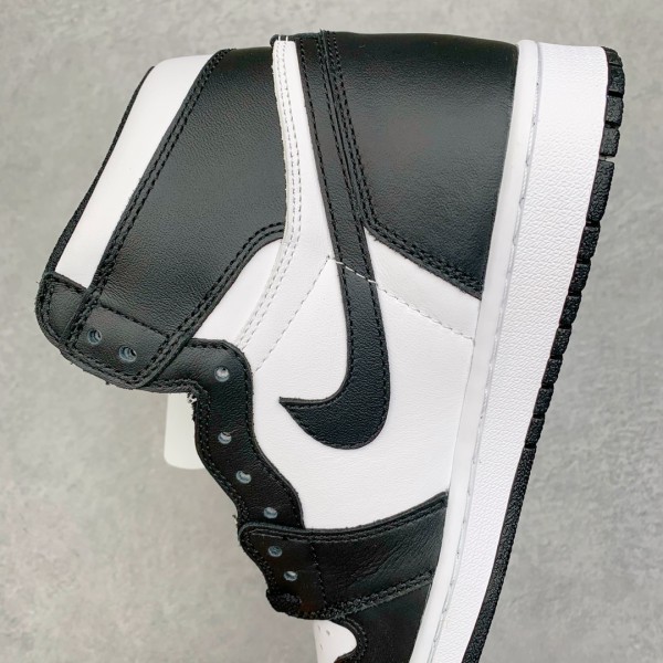 Jordan 1 Retro Black White