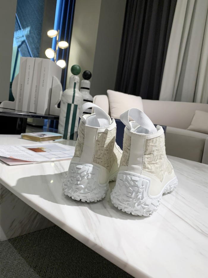 DIOR B28 High White