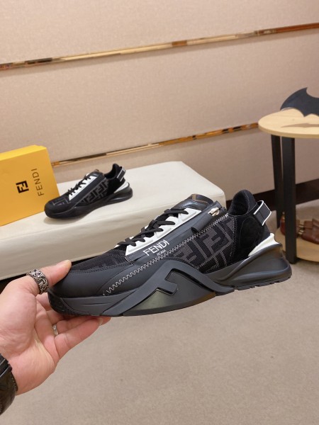 FENDI Flow Low top Casual Shoes Women's Black White