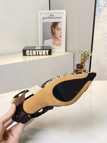 FENDI Colibri High Heels Women's Beige Black