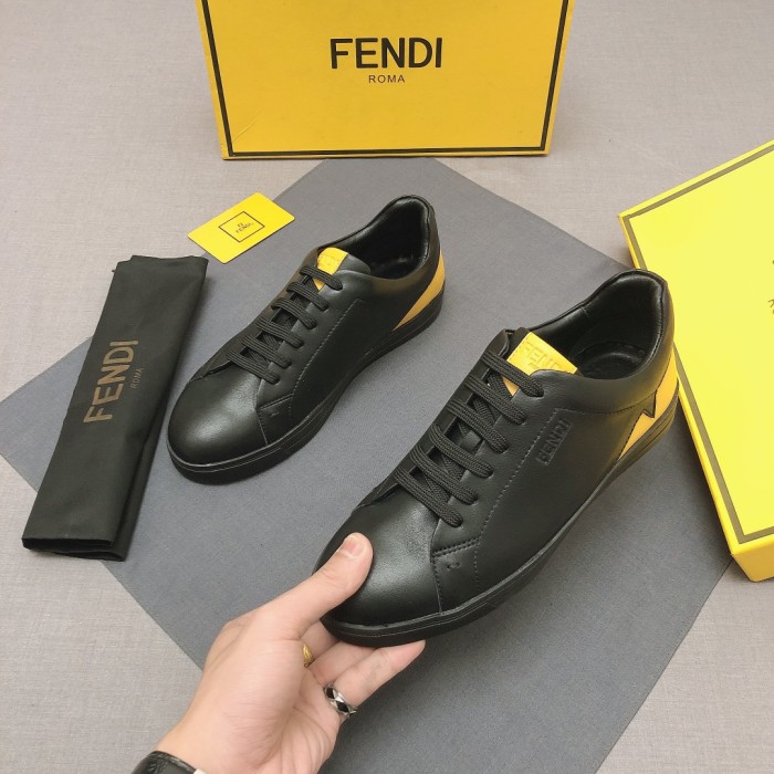 FENDI Red Eye Leather Lace Up Low top Stylish Skateboarding Shoes Men's Black Yellow