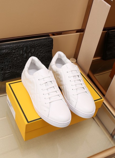 FENDI Leather Low Top Triple White