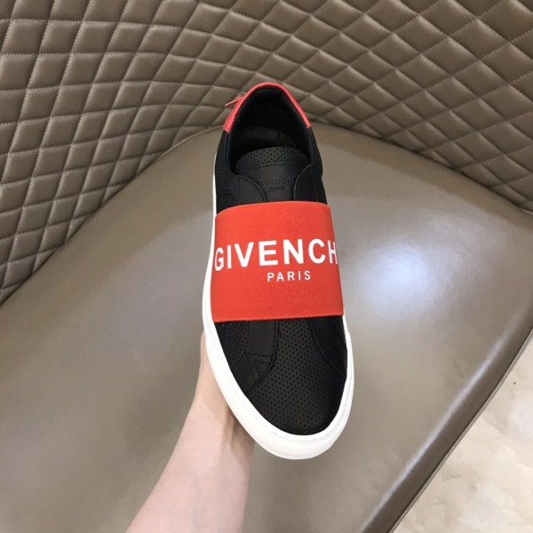 Givenchy Low top Skateboard Shoes Men's Black