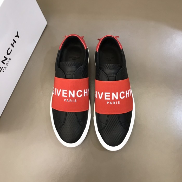 Givenchy Low top Skateboard Shoes Men's Black
