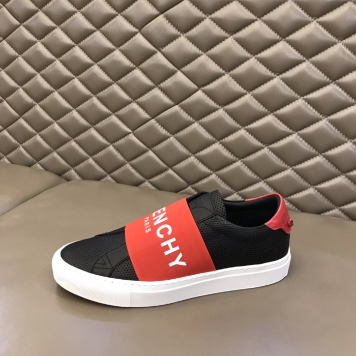 Givenchy Low top Skateboard Shoes Men's Black