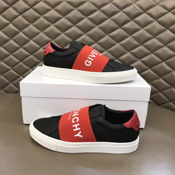 Givenchy Low top Skateboard Shoes Men's Black