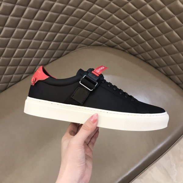 Givenchy Urban Street Strap Low Black Red