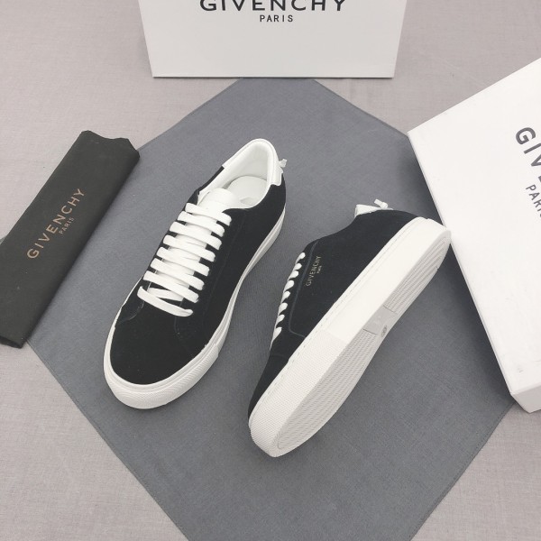 Givenchy Low top Skateboard Shoes Men's Black
