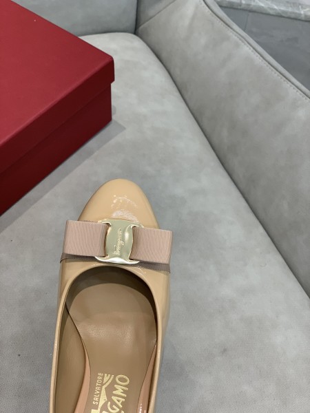 FERRAGAMO Vara High Heels Women's Light Pink Red