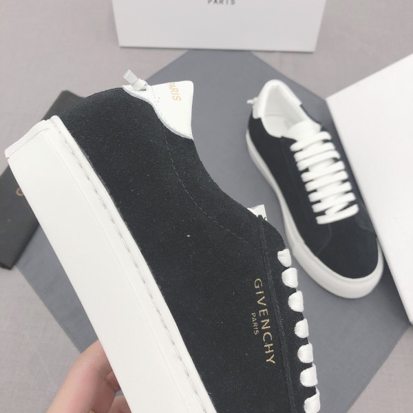 Givenchy Low top Skateboard Shoes Men's Black