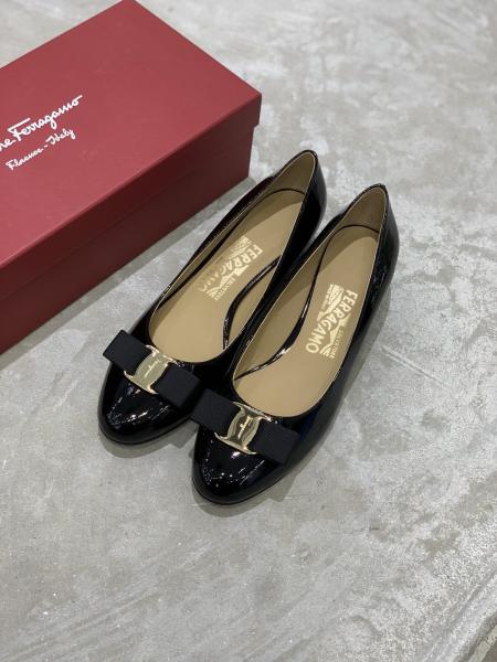 FERRAGAMO Vara Bow-detail Leather Pumps 01B221 591963
