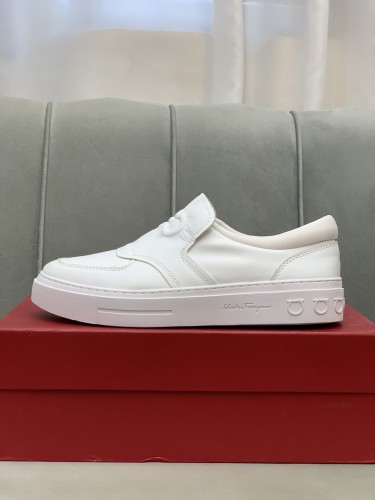 FERRAGAMO Stylish Skateboarding Shoes Men's White