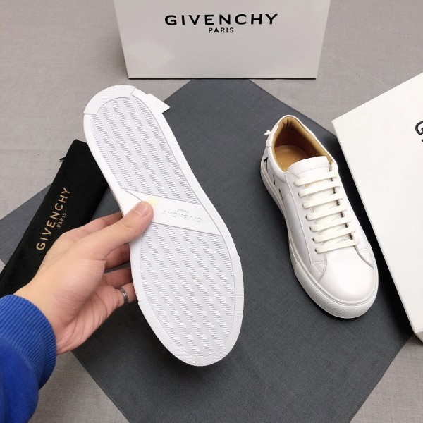 GIVENCHY Rubber Sole Logo Low Top Cow Leather Stylish Skateboarding Shoes White Black