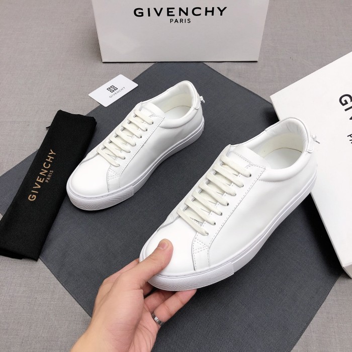 Givenchy Urban Street Logo-print Leather Sneakers 33
