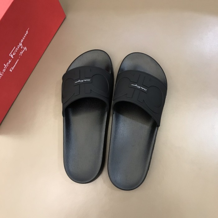 Ferragamo Gancini Slide Slippers Men's Black