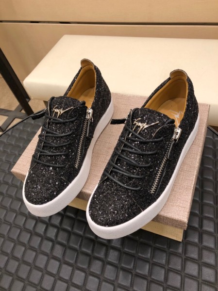 Giuseppe Zanotti/GZ Leather Low top Skateboard Shoes Men's Black White