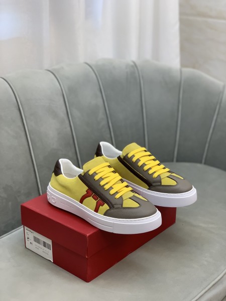 FERRAGAMO GANCINI Leather Low top Skateboard Shoes Men's Yellow