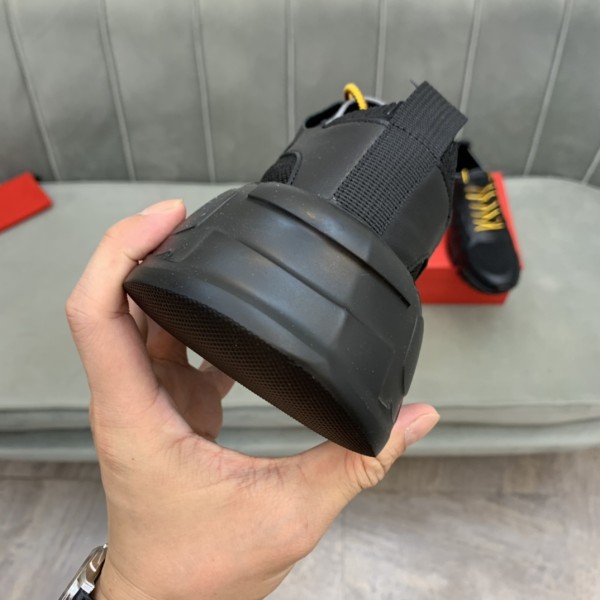 FERRAGAMO Low top Casual Shoes Men's Black