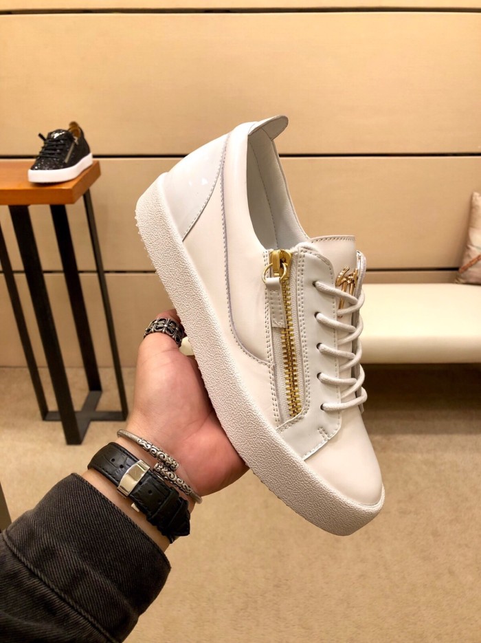 Giuseppe Zanotti Frankie Zip Detailed Lace Up Sneakers