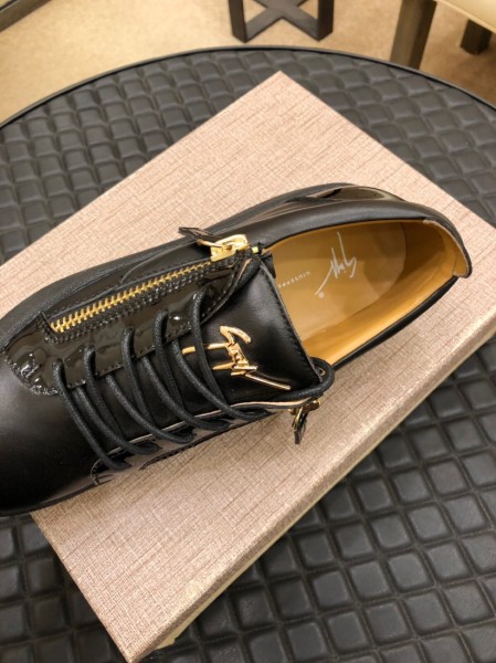 Giuseppe Zanotti Logo Detailed Lace Up Sneakers