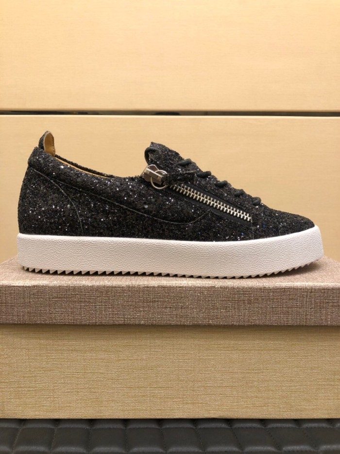 Giuseppe Zanotti/GZ Leather Low top Skateboard Shoes Men's Black White