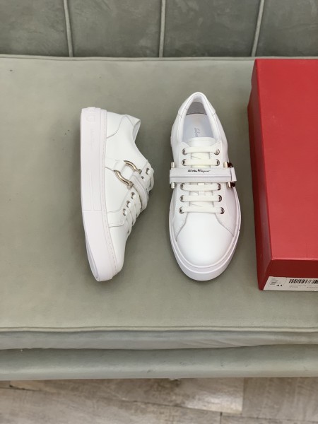 Salvatore Ferragamo Gancini Sneaker 5