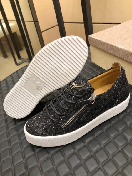 Giuseppe Zanotti/GZ Leather Low top Skateboard Shoes Men's Black White