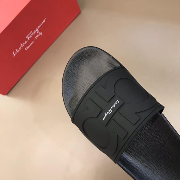 Ferragamo Gancini Slide Slippers Men's Black