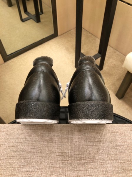 Giuseppe Zanotti/GZ Urchin Leather Low top Stylish Skateboarding Shoes Men's White Black