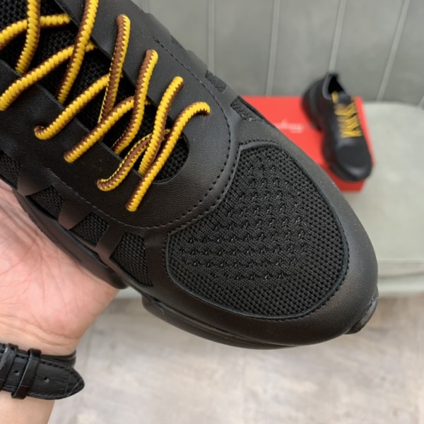 FERRAGAMO Low top Casual Shoes Men's Black