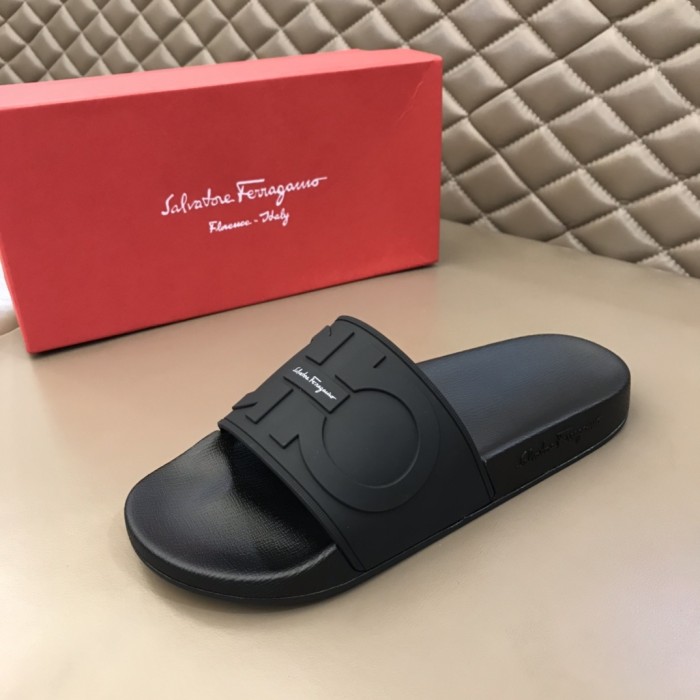 Ferragamo Gancini Slide Slippers Men's Black