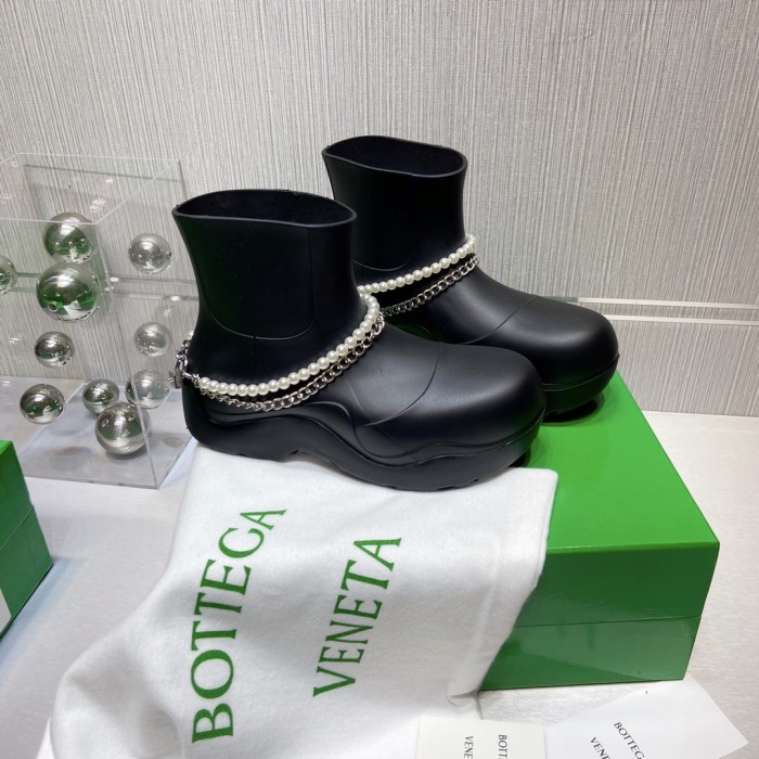 Bottega Veneta Puddle Rain Boots Ankle Boots Black