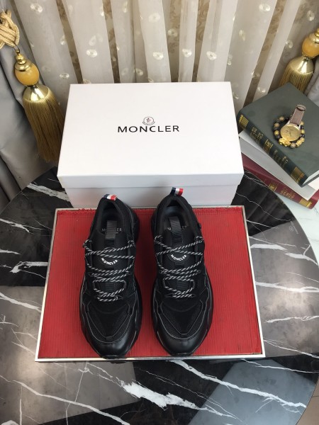 Moncler Low-Top Casual Shoes Men's Black