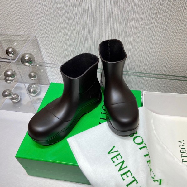 Bottega Veneta Puddle Rain Boots Ankle Boots Coffee
