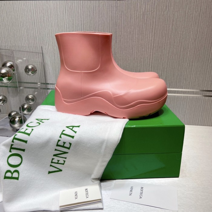 Bottega Veneta Puddle Ankle Boots Pink