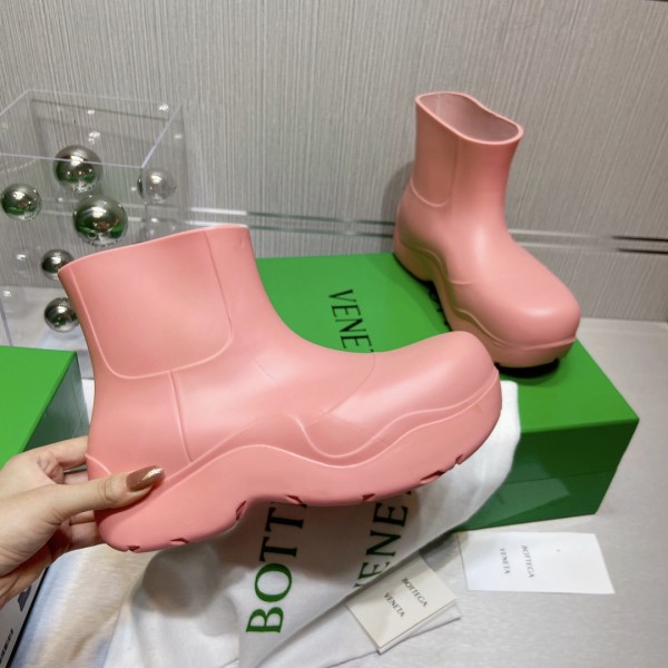 Bottega Veneta Puddle Ankle Boots Pink