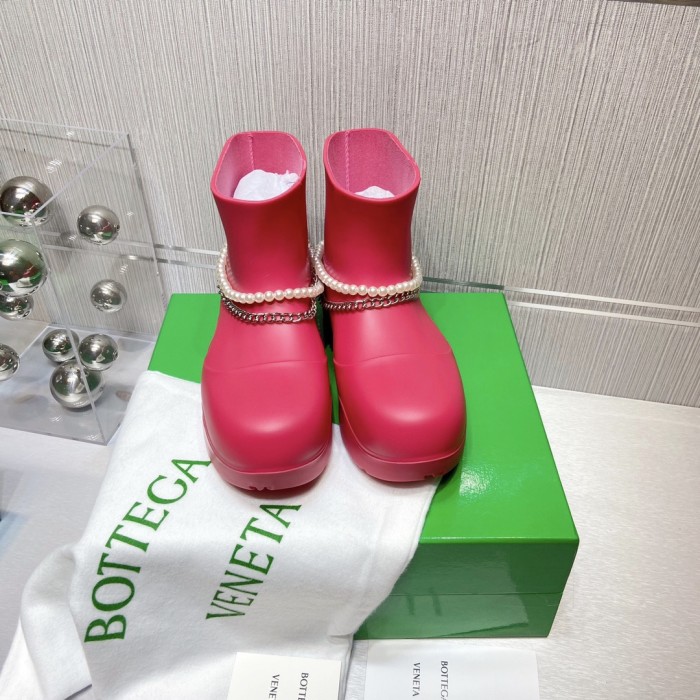 Bottega Veneta Puddle Ankle Boot Hollyhock