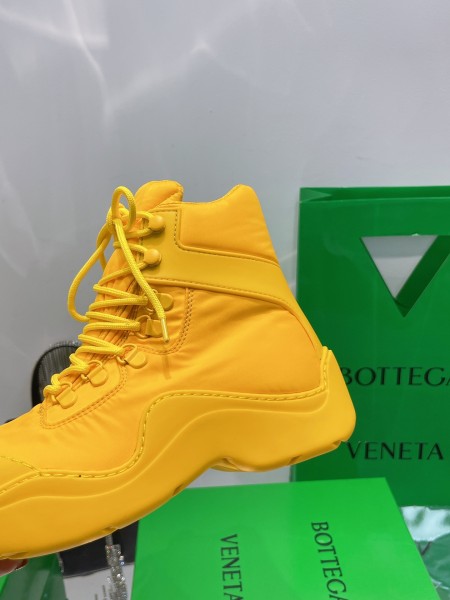 Bottega Veneta Puddle Bomber Short Ankle Boots Yellow